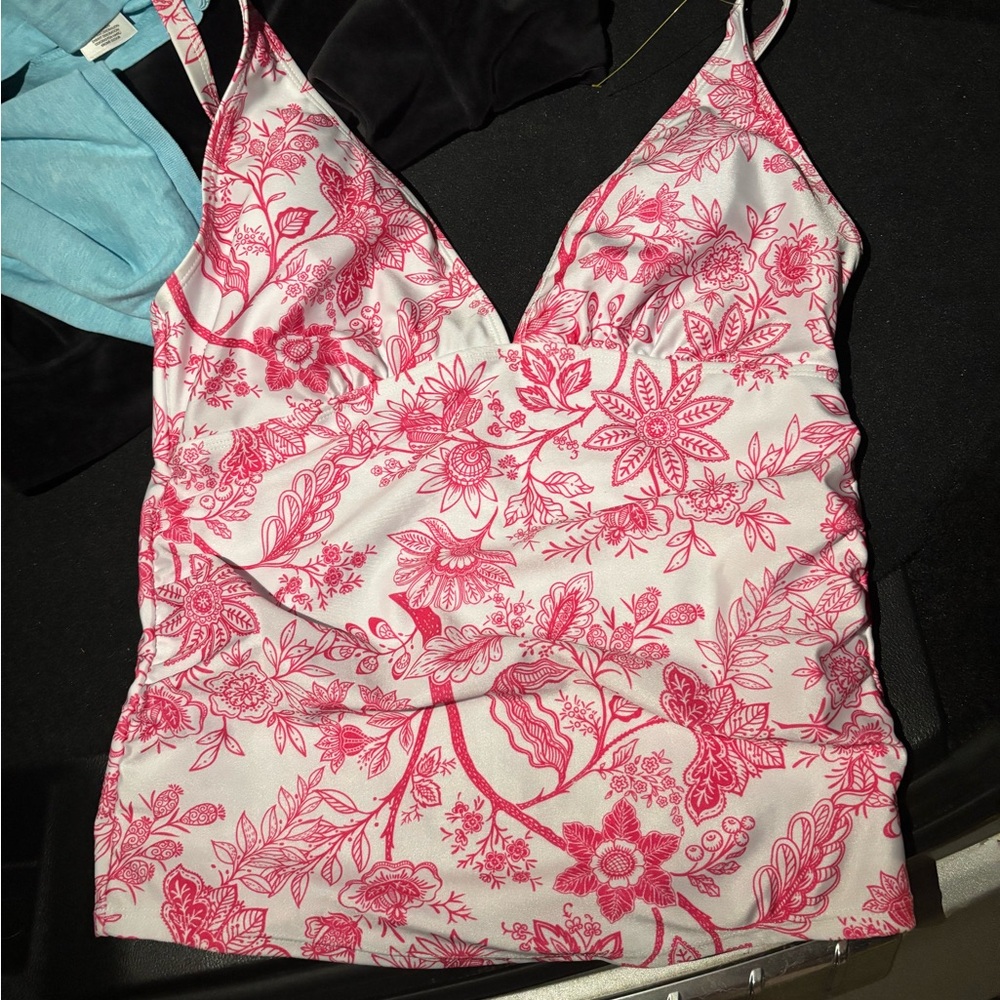 Floral Pink and White Tankini swim top!!